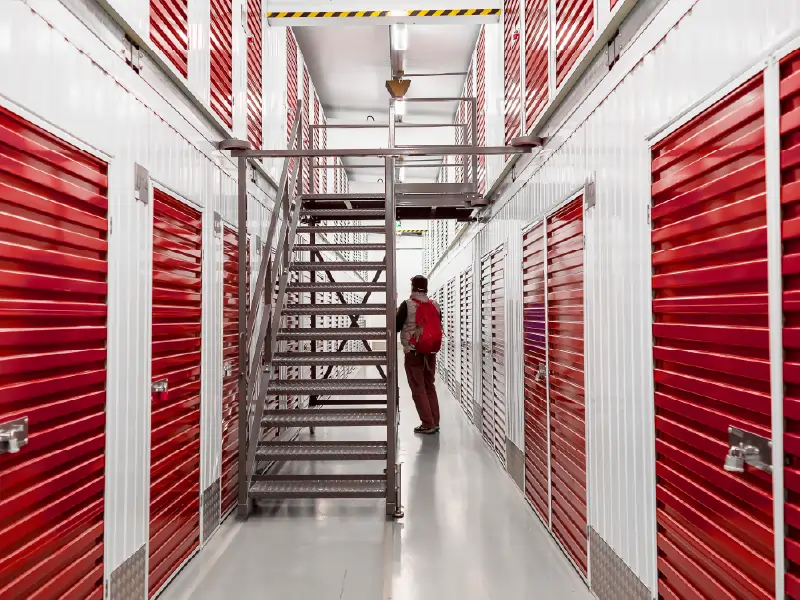 Facility Features: